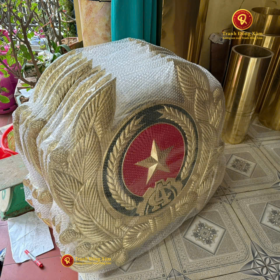 huy hiệu công an bằng đồng 70x80 cm