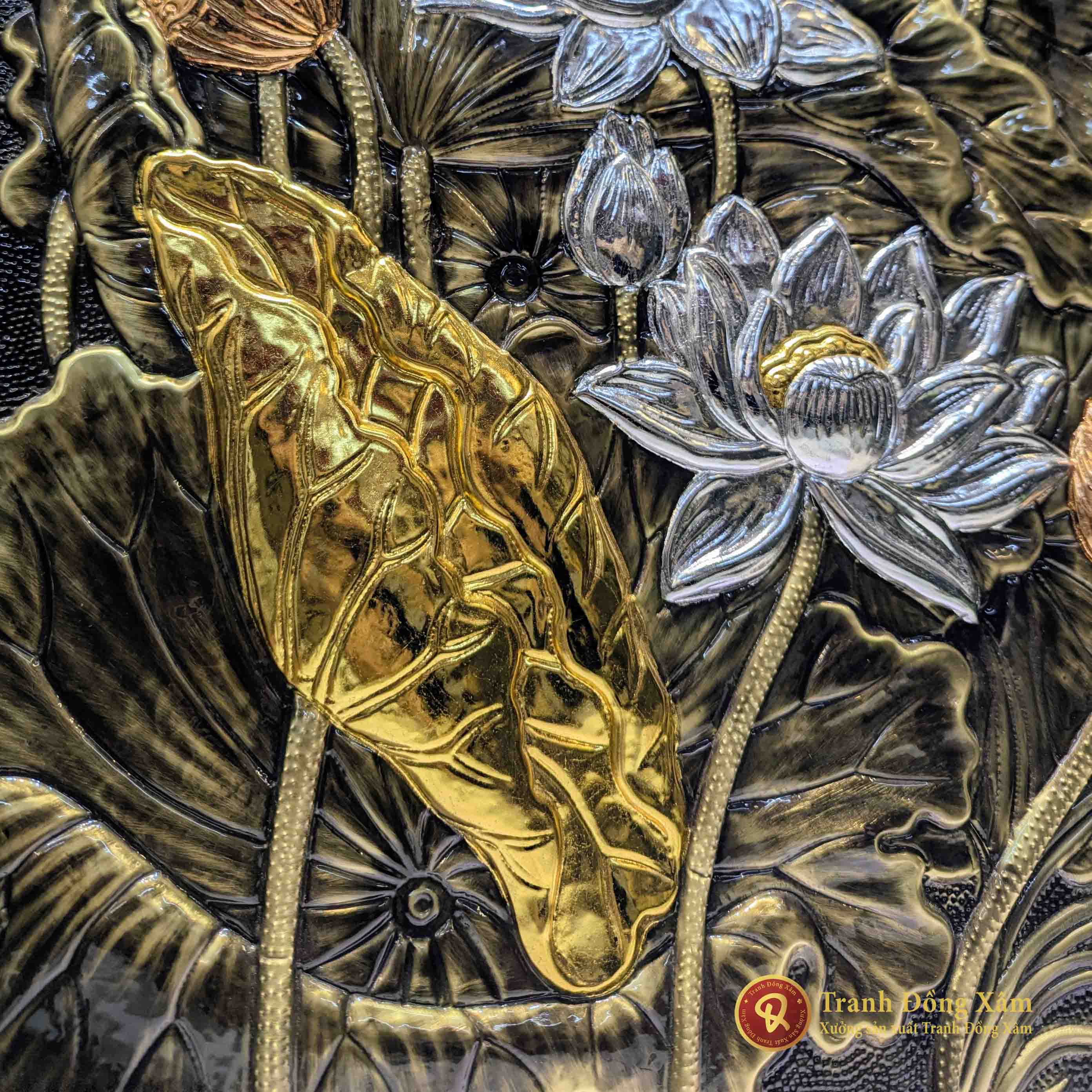 tranh đồng hoa sen dát vàng